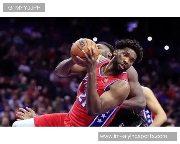 恩比德半场表现抢眼砍下23分8篮板完美罚球9中9助球队领先